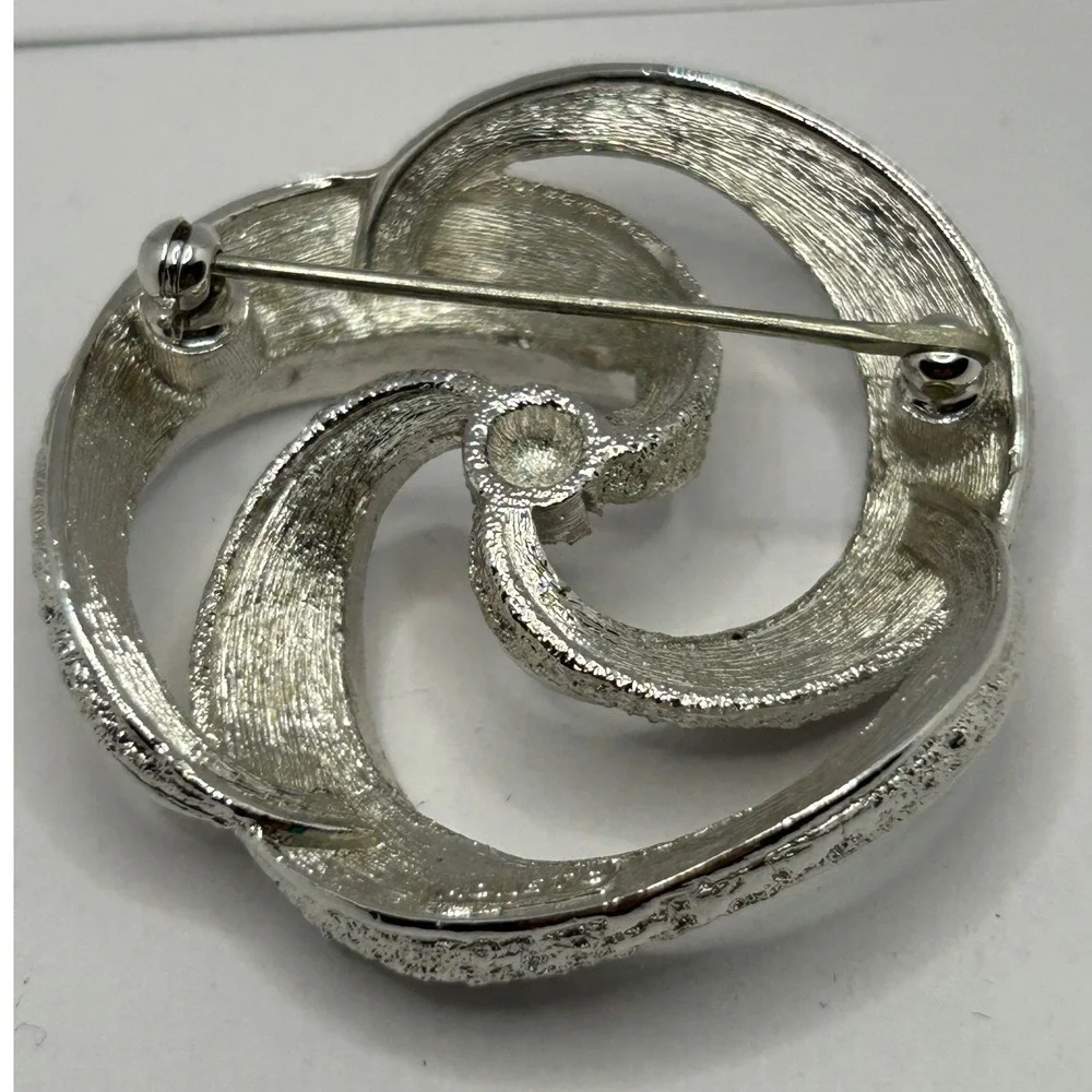 Vintage Monet‎ Swirl Brooch Silver Tone Textured Knot Twist Pin Classic Timeless